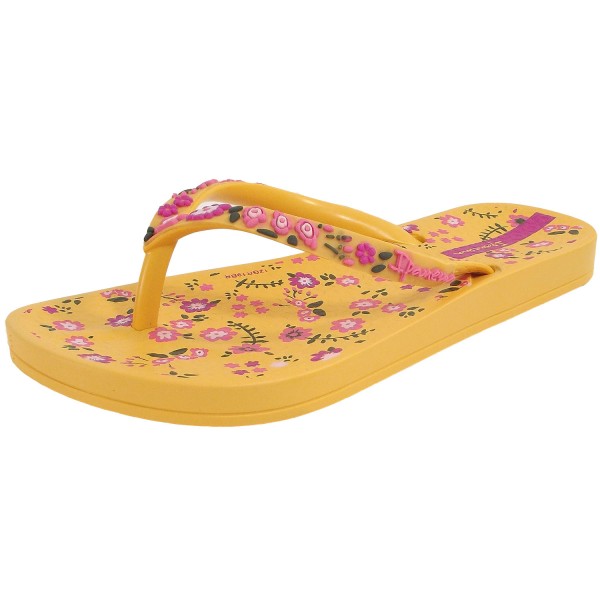 kids pink flip flops