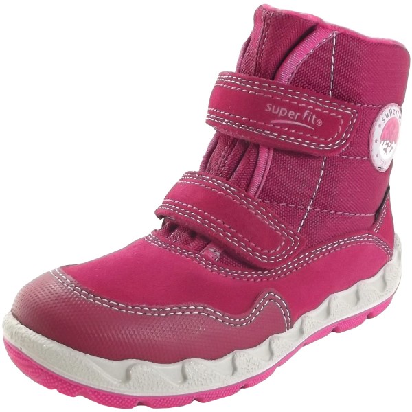 red winter boots